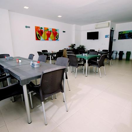 Hotel Blue Paradise Inn Turbo Bagian luar foto