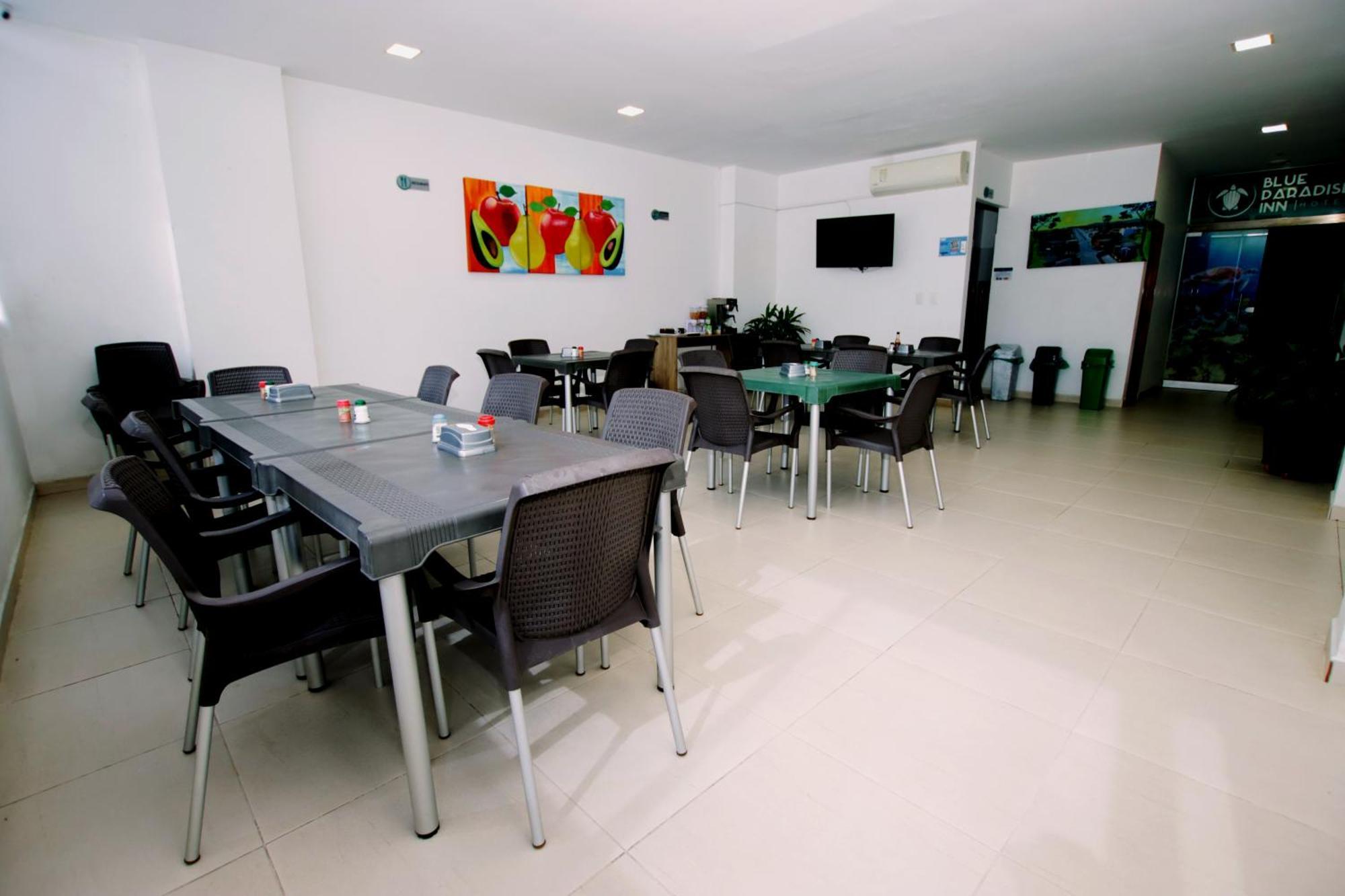 Hotel Blue Paradise Inn Turbo Bagian luar foto