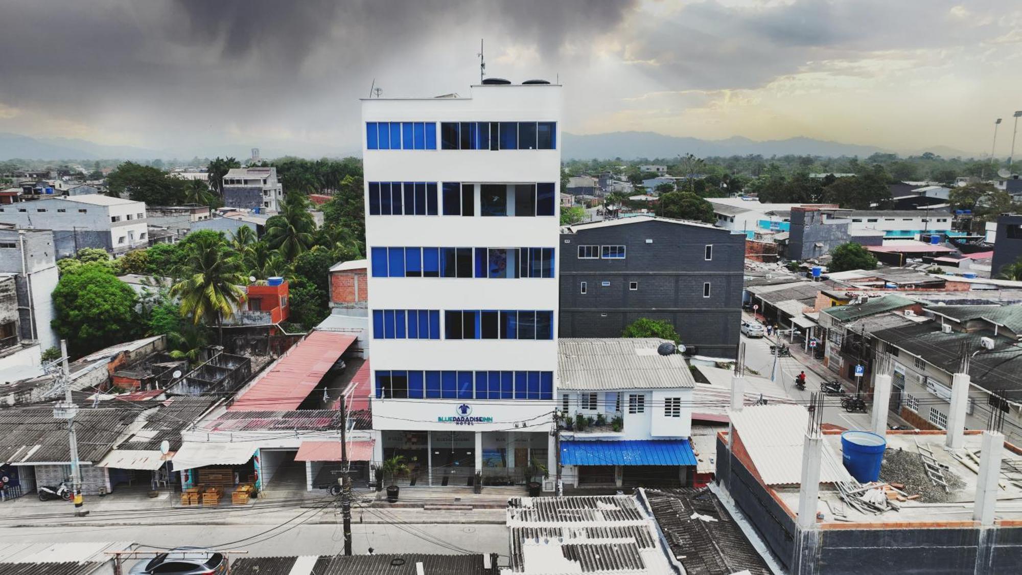 Hotel Blue Paradise Inn Turbo Bagian luar foto