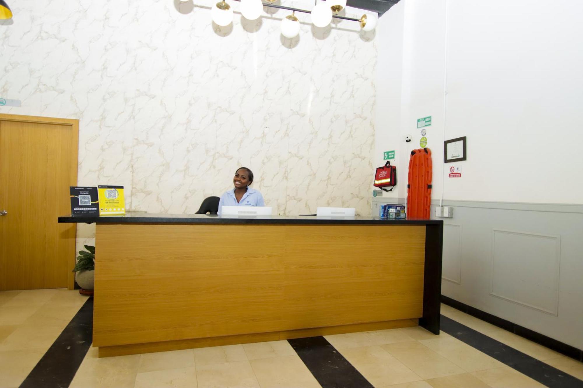Hotel Blue Paradise Inn Turbo Bagian luar foto