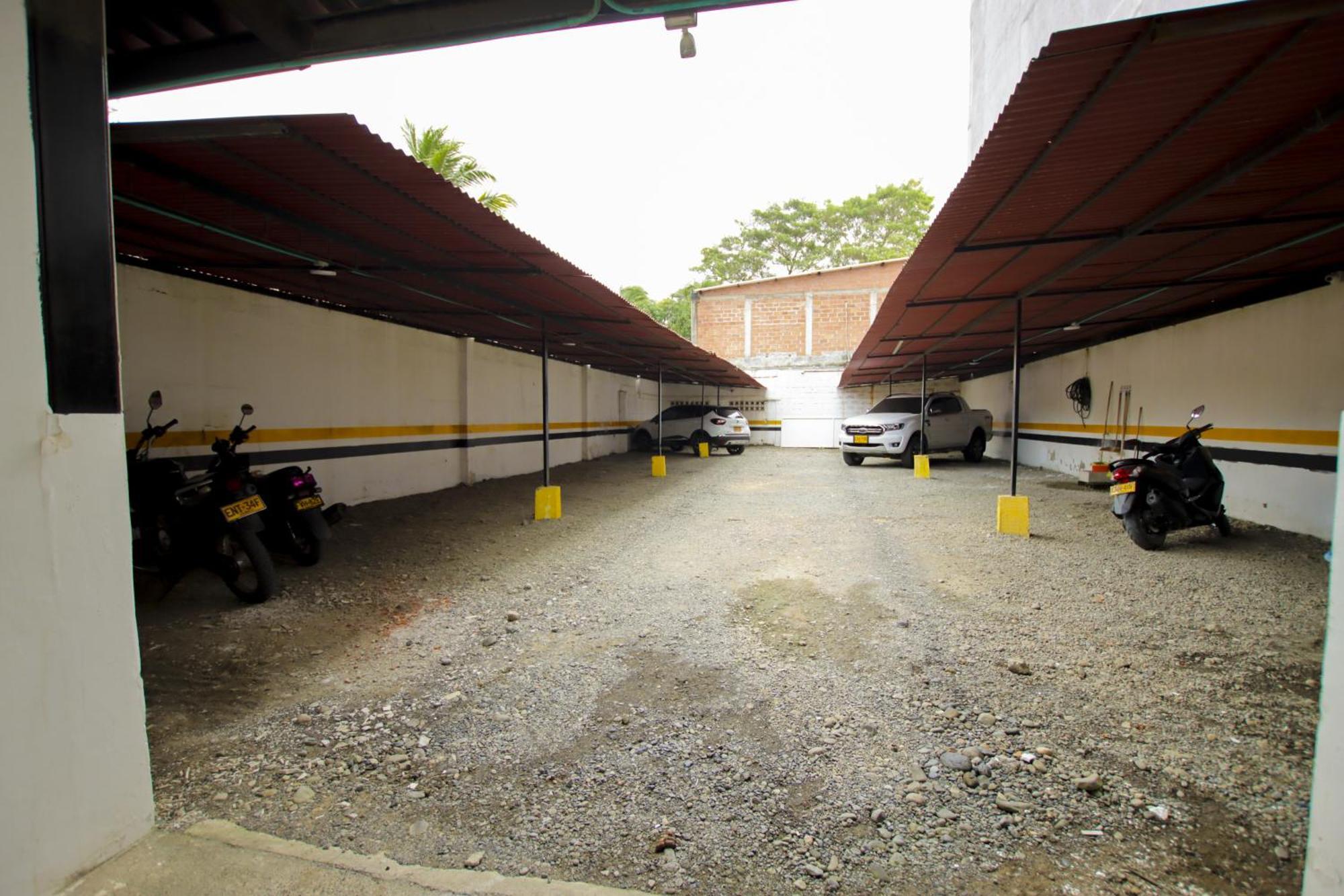 Hotel Blue Paradise Inn Turbo Bagian luar foto